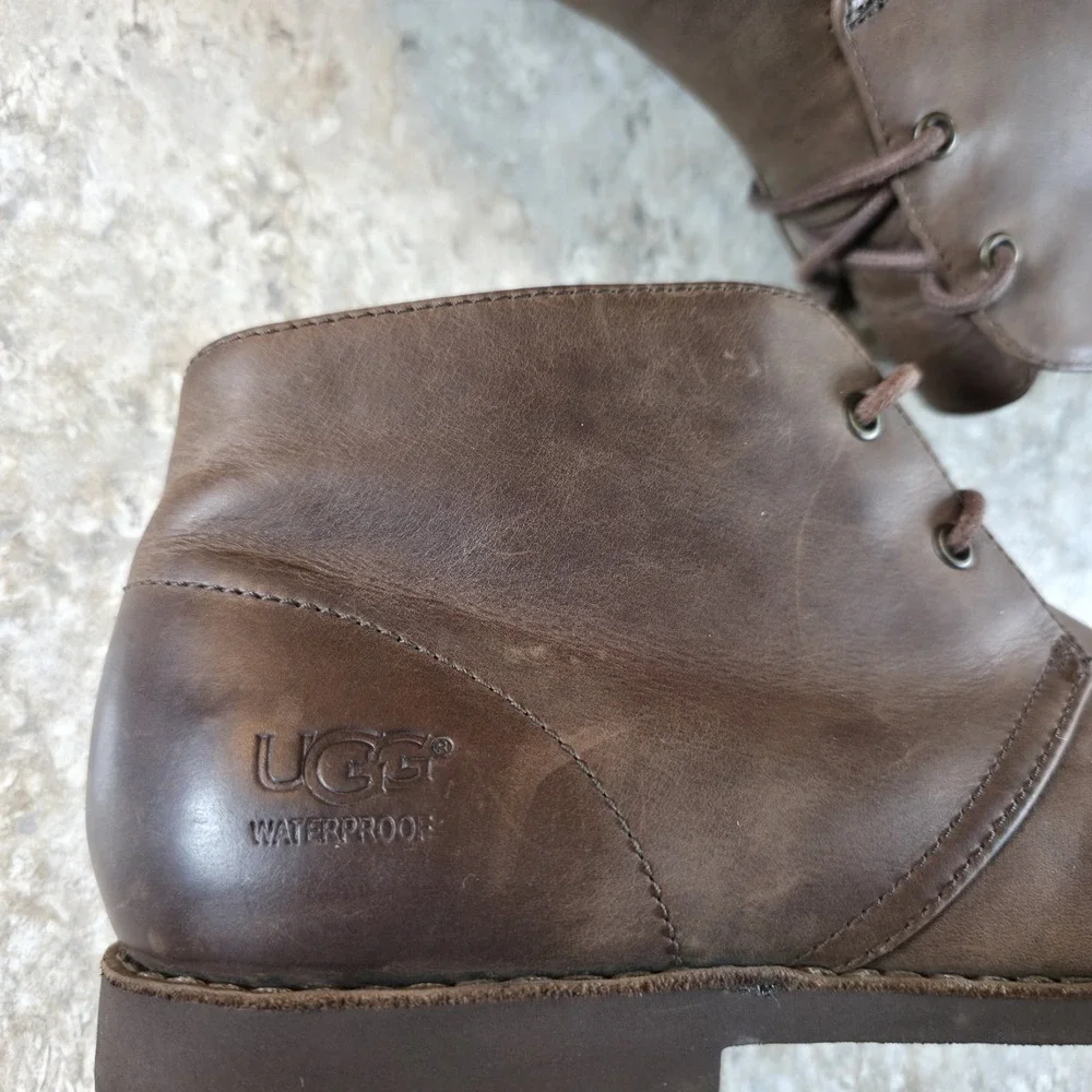 UGG Men's Leighton Brown Leather Chukka Boots Size 9.5 Waterproof Soft Toe